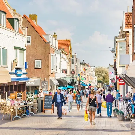 South House زاندفورت