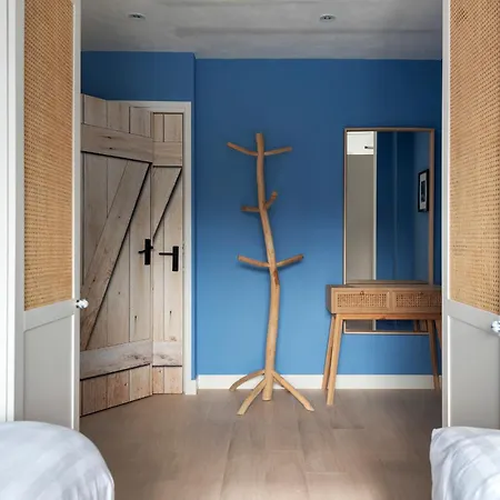 South House * زاندفورت